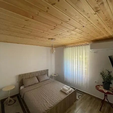 Kroi Center 3* Berat