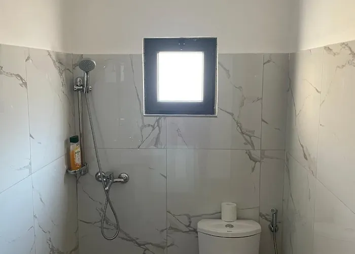 Kroi Center 3*