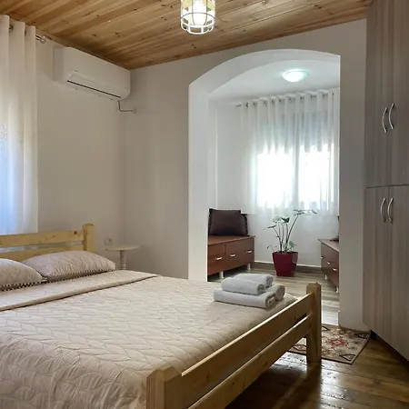 Pensionat Kroi Center Berat