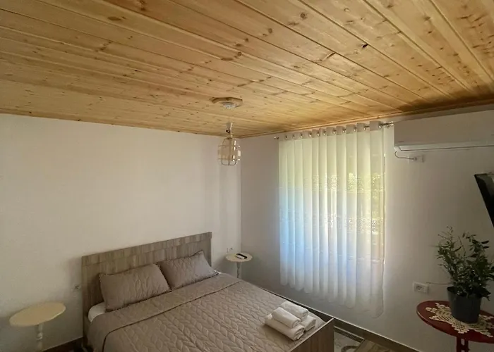 Kroi Center 3* Berat